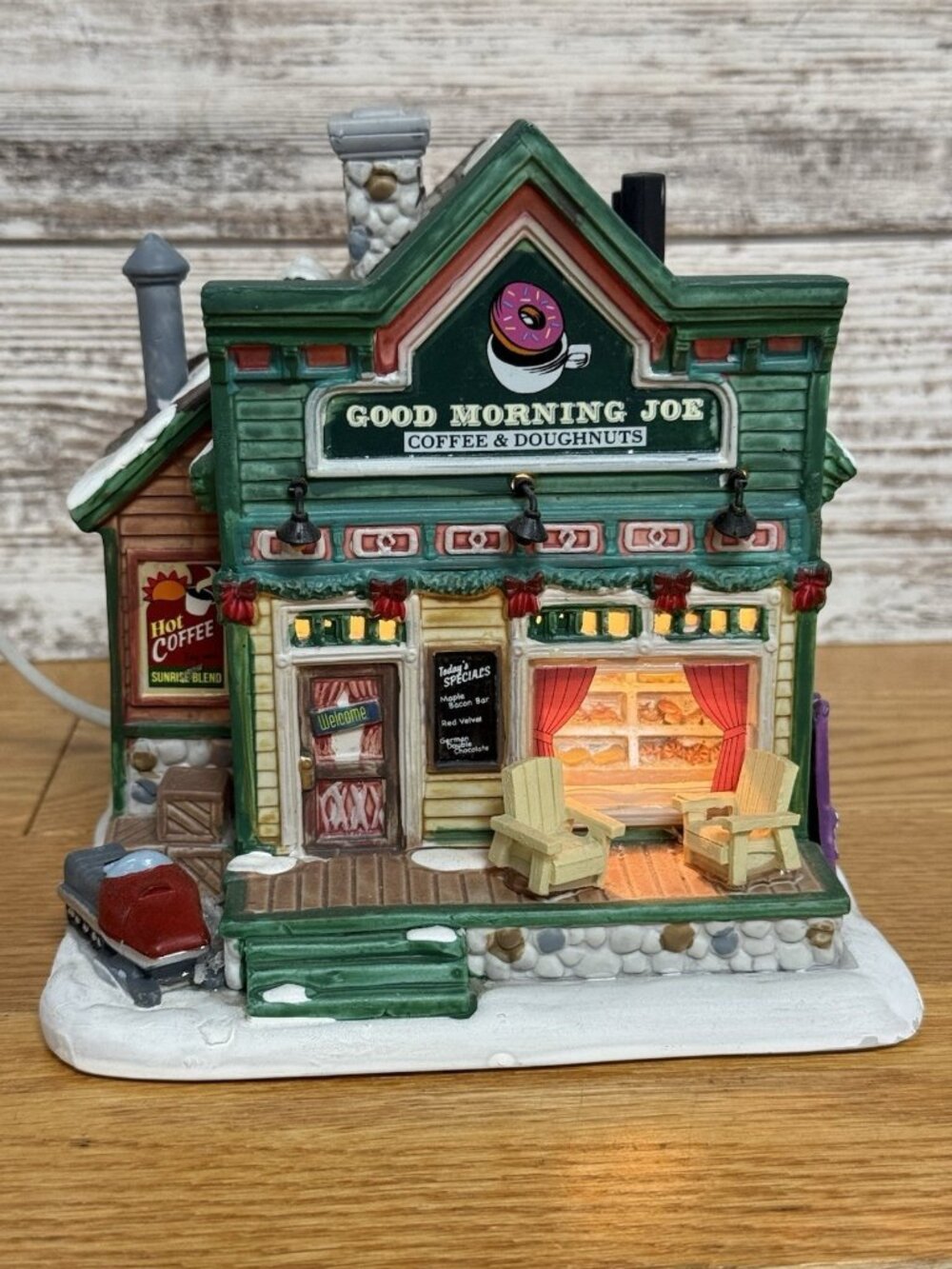 Lemax Good Morning Joe Lighted Christmas Village Building Coffee Donut No Box